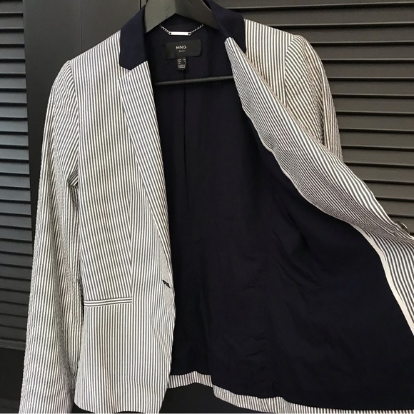 Mango MNG Suit 100% Cotton Seersucker Blazer, Beautifully Tailored, Size 2 - Picture 3 of 15